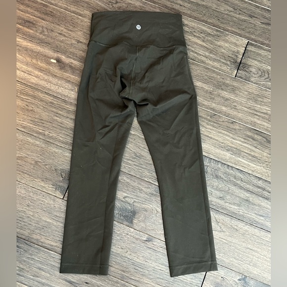 Lululemon Green Wunder Train High-Rise Crop 23". - Picture 1 of 3